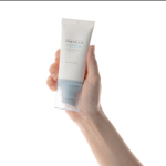 سرم ضد آفتاب هیالو سیکا اسکین 1004 با SPF 50